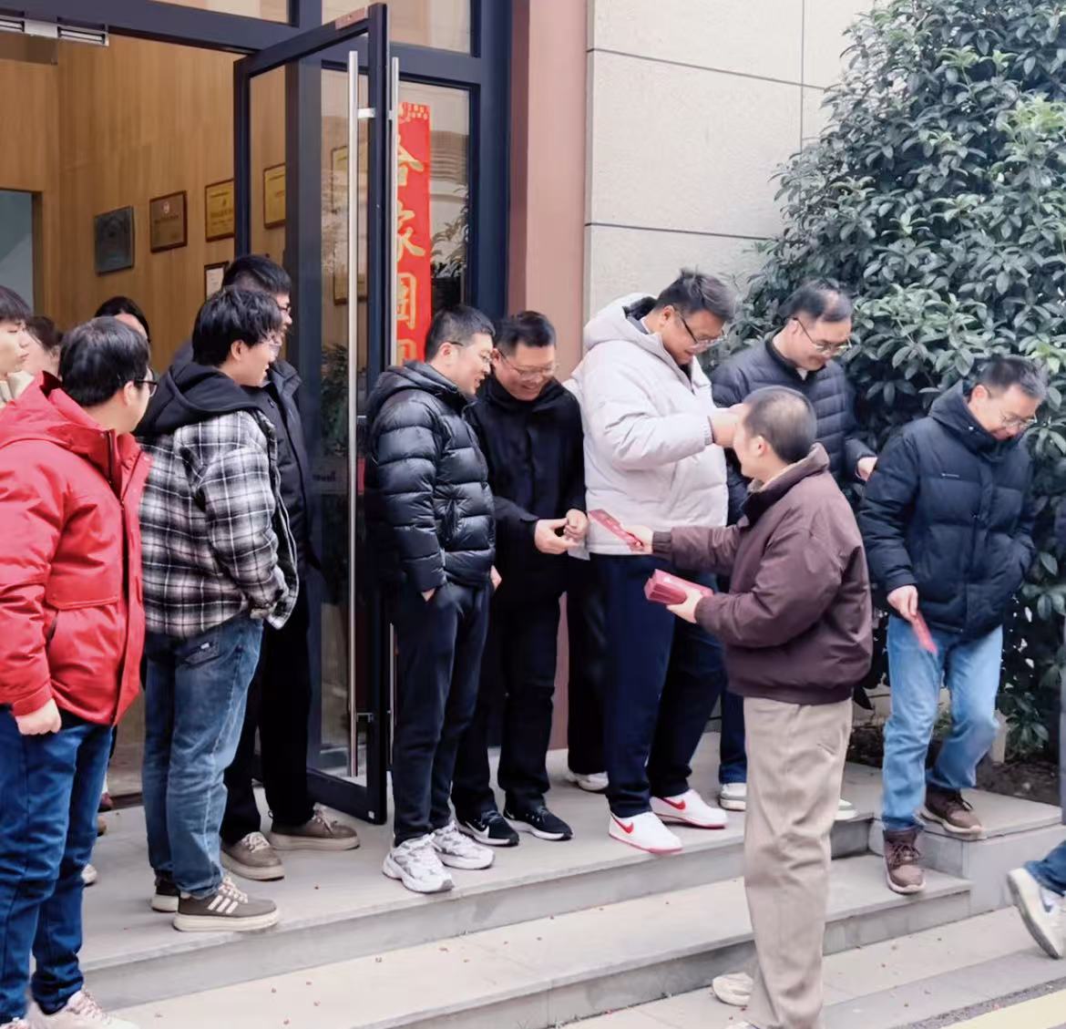 c925c5a9d0c0e0ef4ad68b28c81947e6