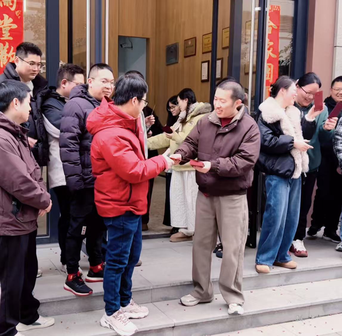 e7fd27dc6d80b6e3f933938885907423